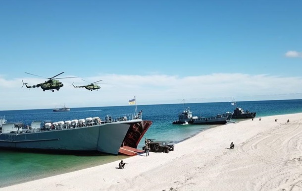 ВМС Украины провели масштабные учения в Черном море (ФОТО)