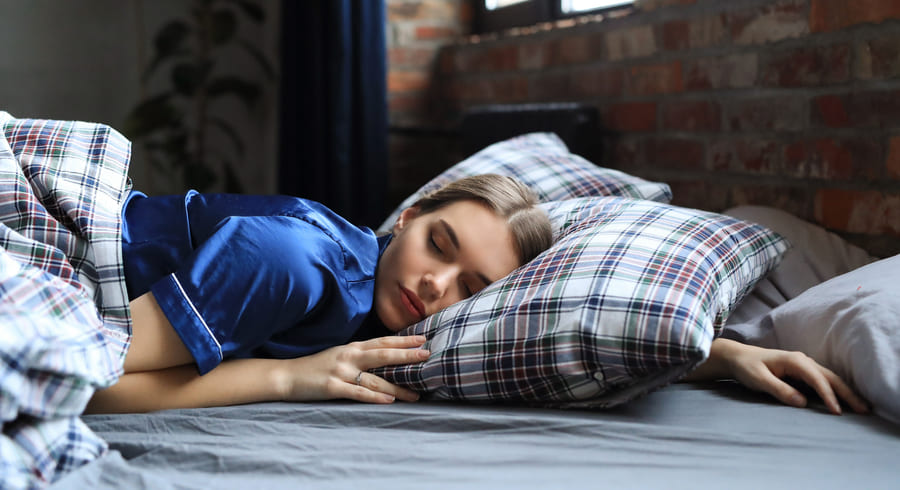 Эксперты назвали простой способ, как снизить вред от плохого сна