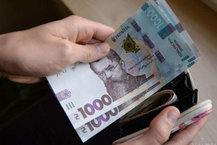 Кабмин прогнозирует рост минимальной зарплаты до 6,5 тысяч гривен