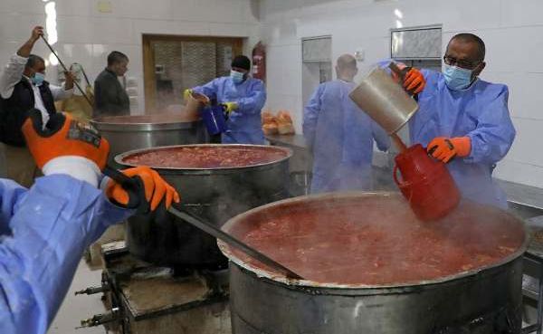 В Ираке повар свалился в огромном чане с бульйоном
