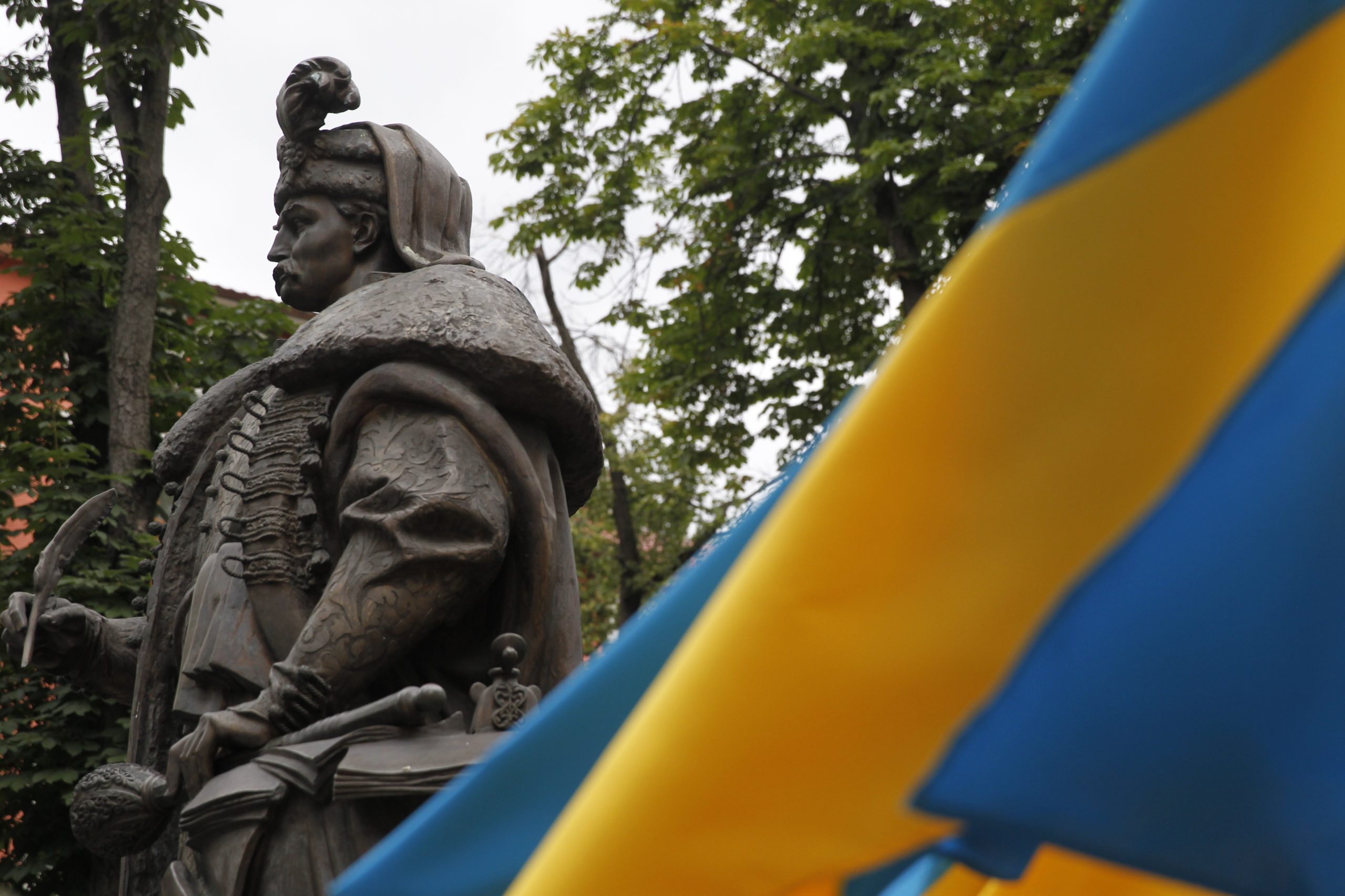 В Киеве возложили цветы автору первой в Украине Конституции