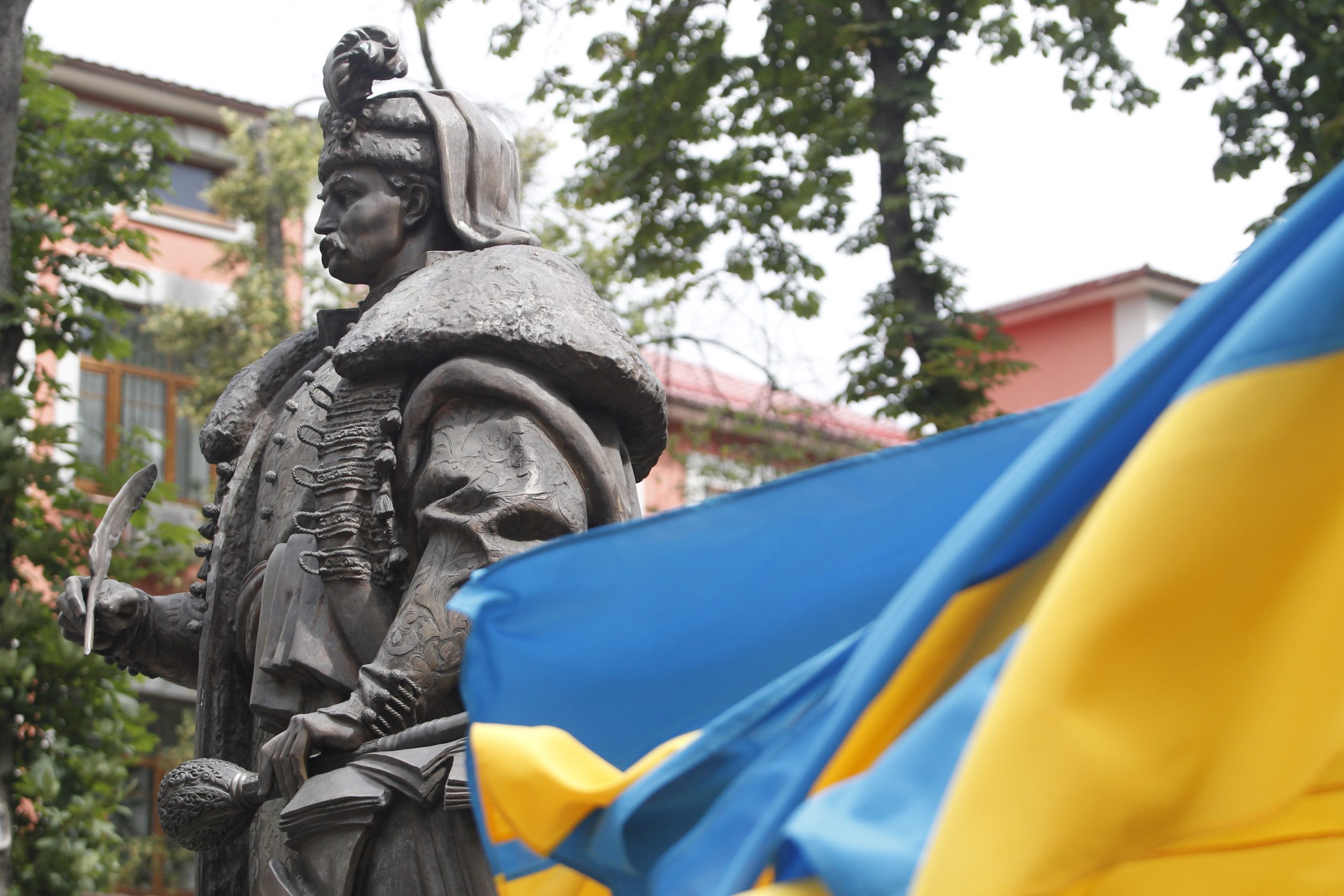 В Киеве возложили цветы автору первой в Украине Конституции