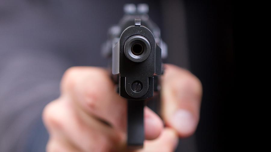 В Черкасской области мужчина выстрелил в сына и застрелился (ВИДЕО)