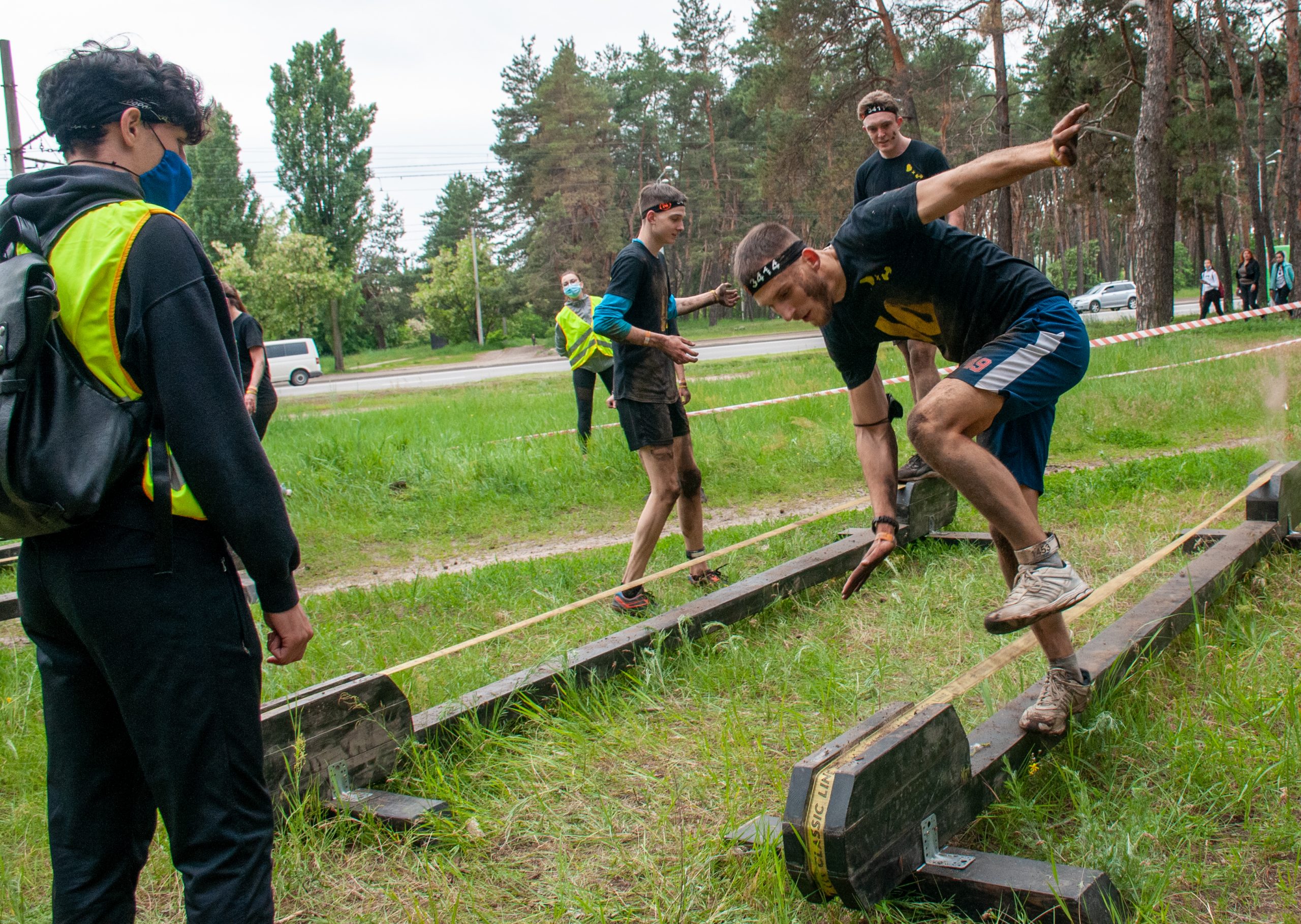 В Харькове состоялся масштабный экстремальный забег с препятствиями Race Nation