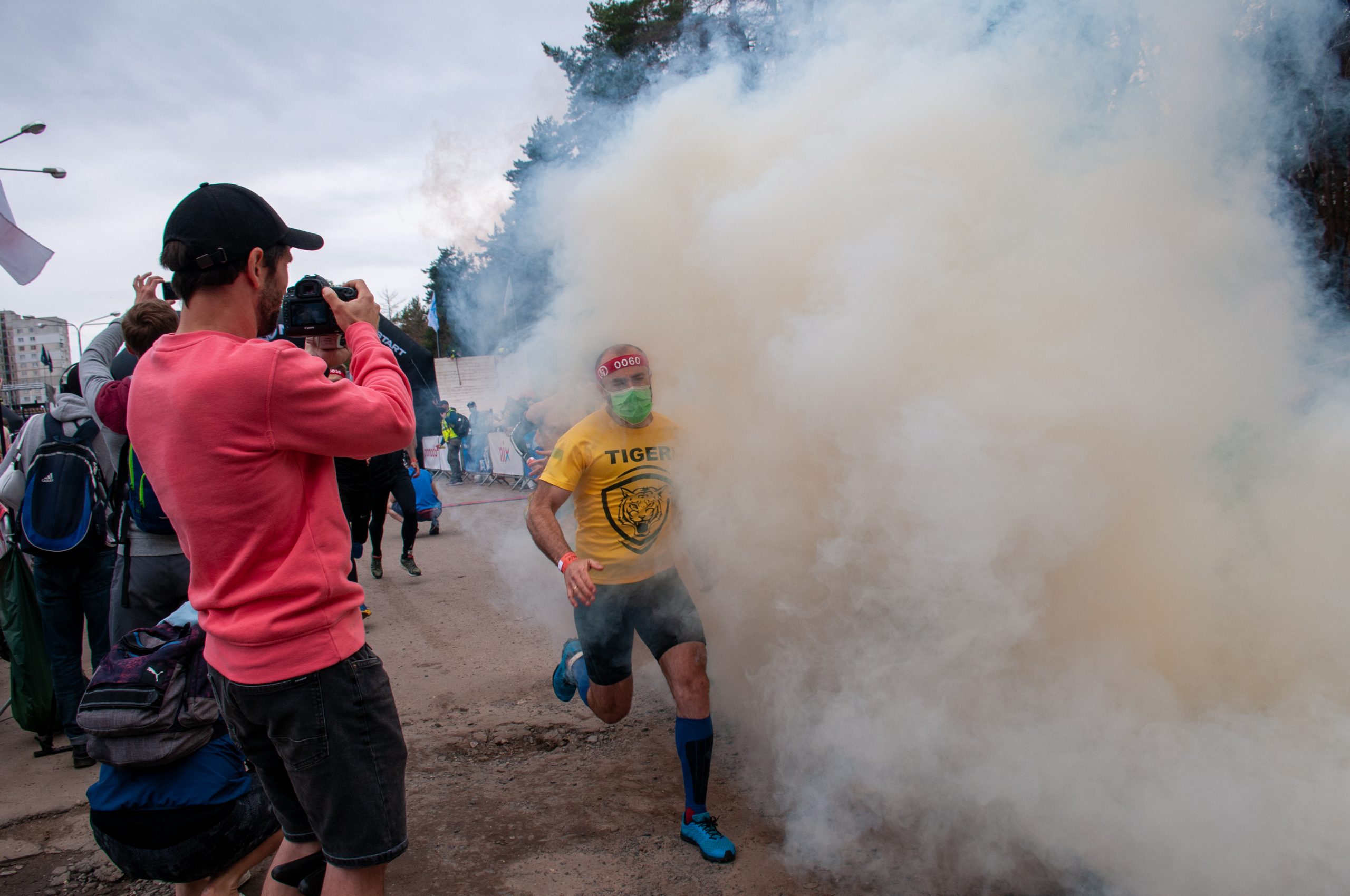 В Харькове состоялся масштабный экстремальный забег с препятствиями Race Nation