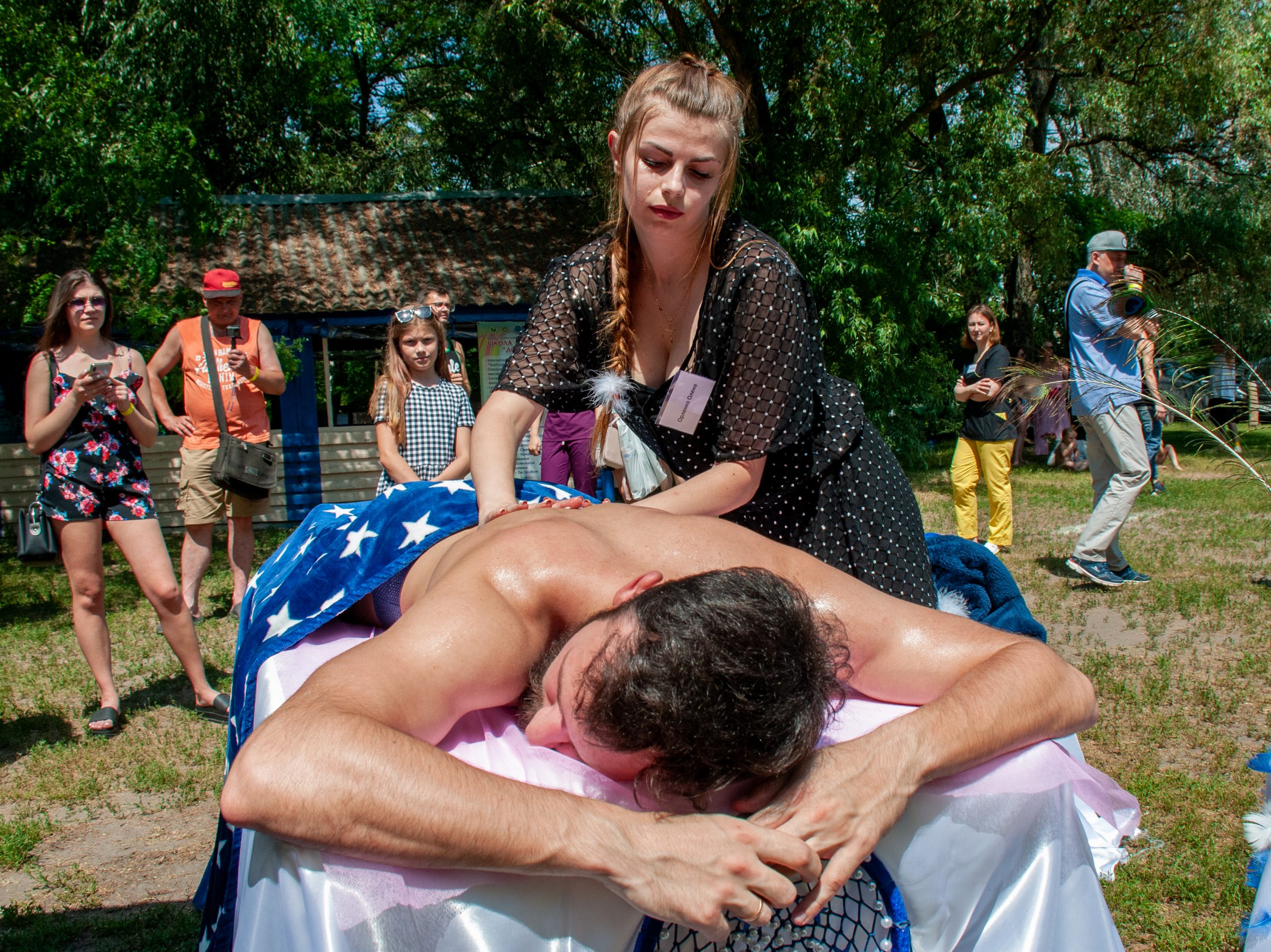 В Харькове прошли самые массовые соревнования по массажу