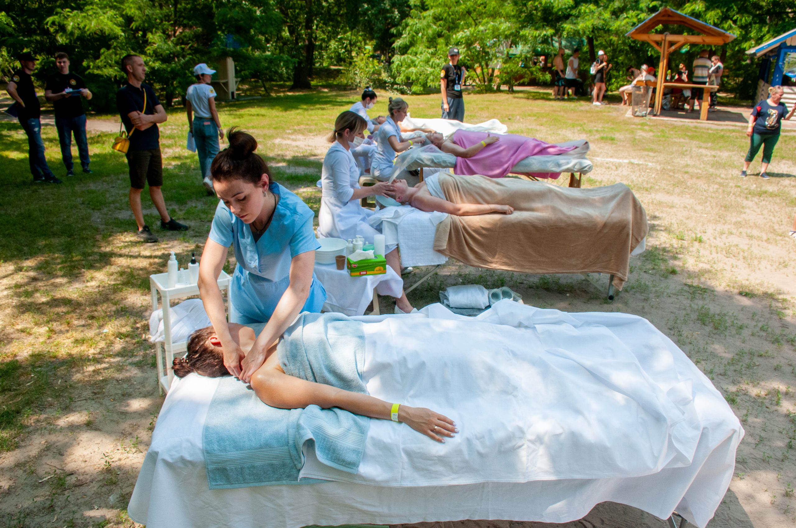 В Харькове прошли самые массовые соревнования по массажу