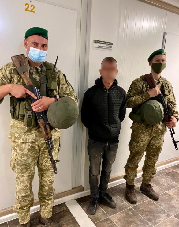 На Одесчине иностранец пытался нелегально бежать в Англию (ФОТО)