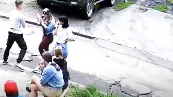 В Харькове подросток жестоко избил девушку: его задержали (ФОТО)