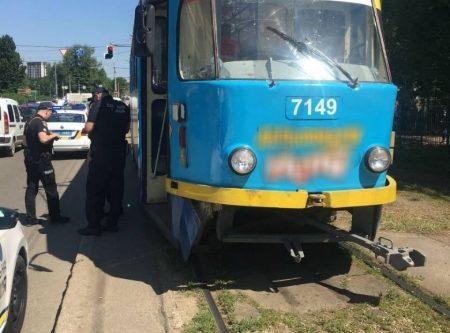 В Одессе женщина попала под трамвай (ФОТО)