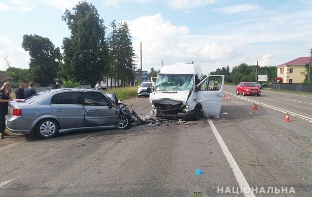 В ДТП на Черниговщине пострадали 9 человек (ФОТО)