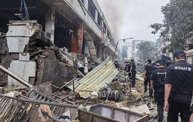 В Китае во время взрыва на рынке погибло 25 человек (ФОТО)