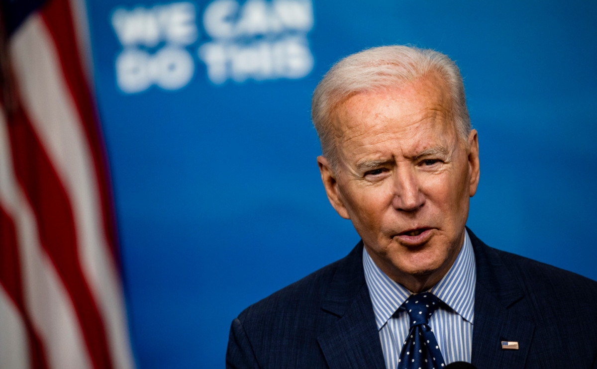 Байден решил распечатать хранилище нефти США для снижения цен