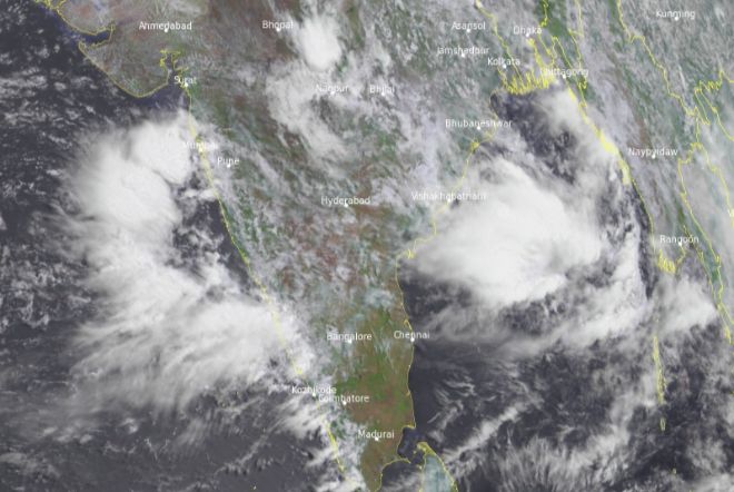 На Индию движется мощный муссон, ожидаются рекордные осадки (ФОТО)
