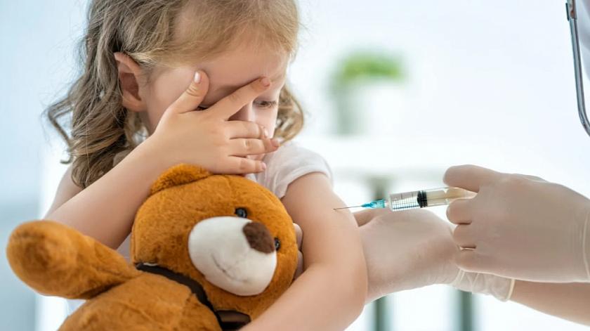Эксперт объяснил, почему Украине стоит приступить к вакцинации детей от COVID