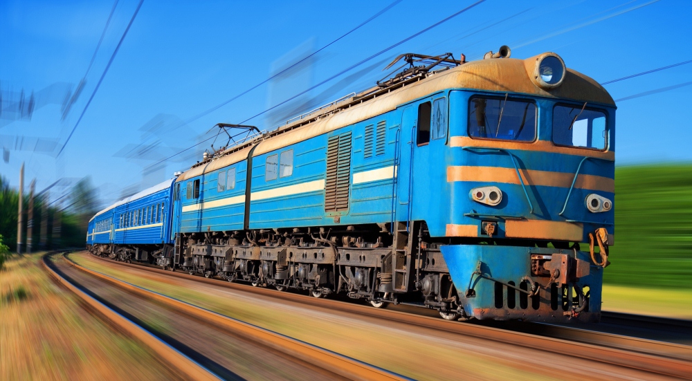 В Украине после ливневых дождей задерживаются поезда