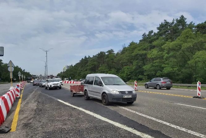 Ремонт Бориспольского шоссе: на дороге – пробки (ФОТО)
