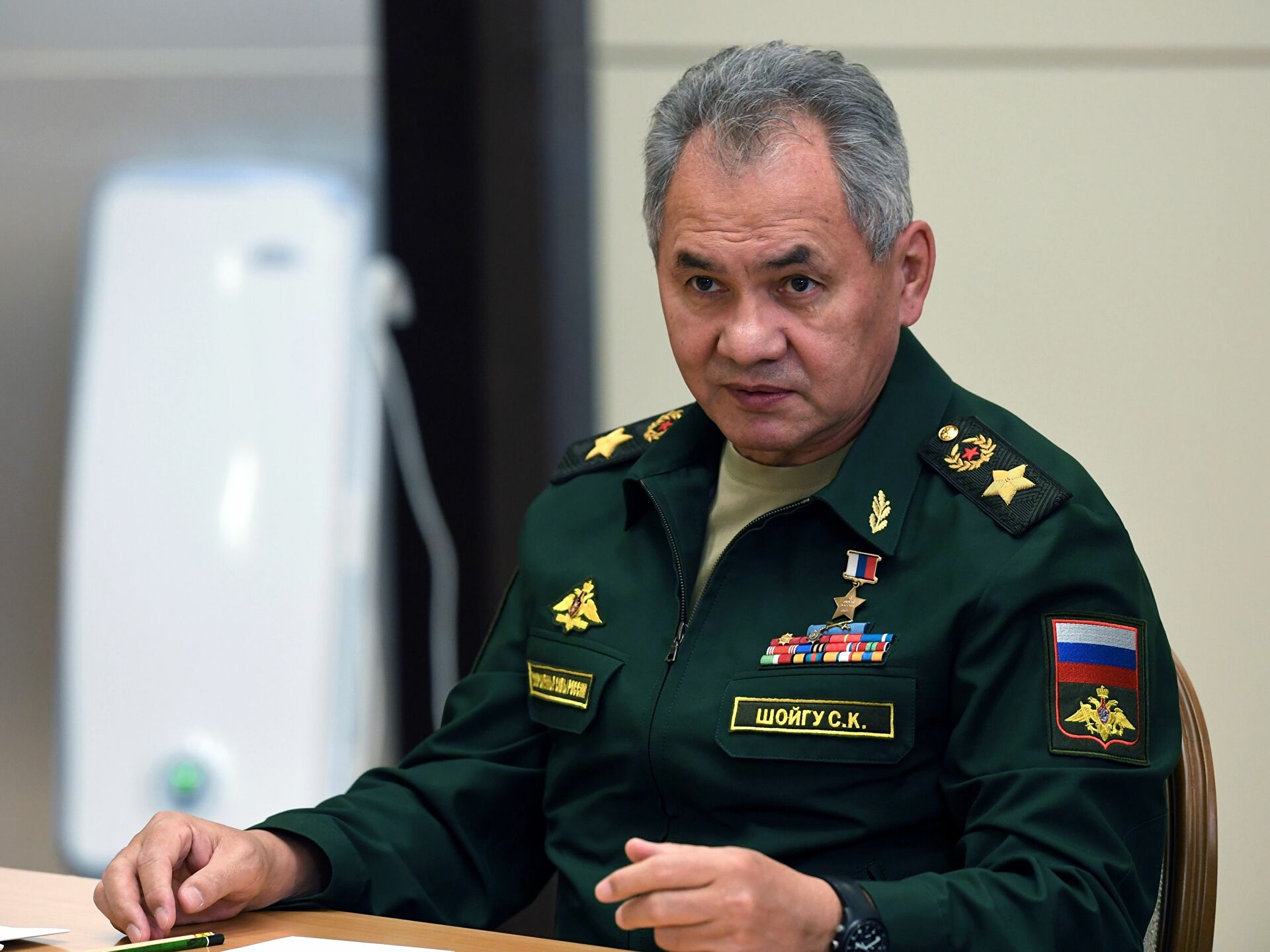 Эксперт прокомментировал вызов главы Минобороны РФ в Мариуполь