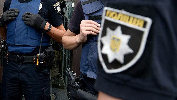 В Киеве полицейские с погоней задержали вооруженных грабителей (ФОТО, ВИДЕО)