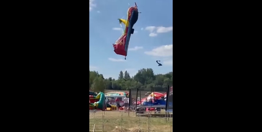 В Беларуси ветром снесло надувные батуты: пострадали дети (ФОТО, ВИДЕО)