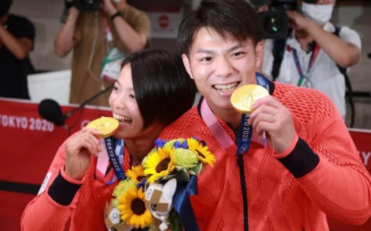 Впервые в истории Олимпиады: Брат и сестра стали золотыми медалистами с разницей в час (ФОТО)