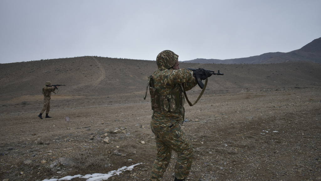 Стрельба на армяно-азербайджанской границе: есть погибший