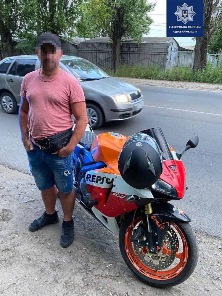 В Одессе полиция остановили мотоцикл из базы международного розыска (ФОТО)