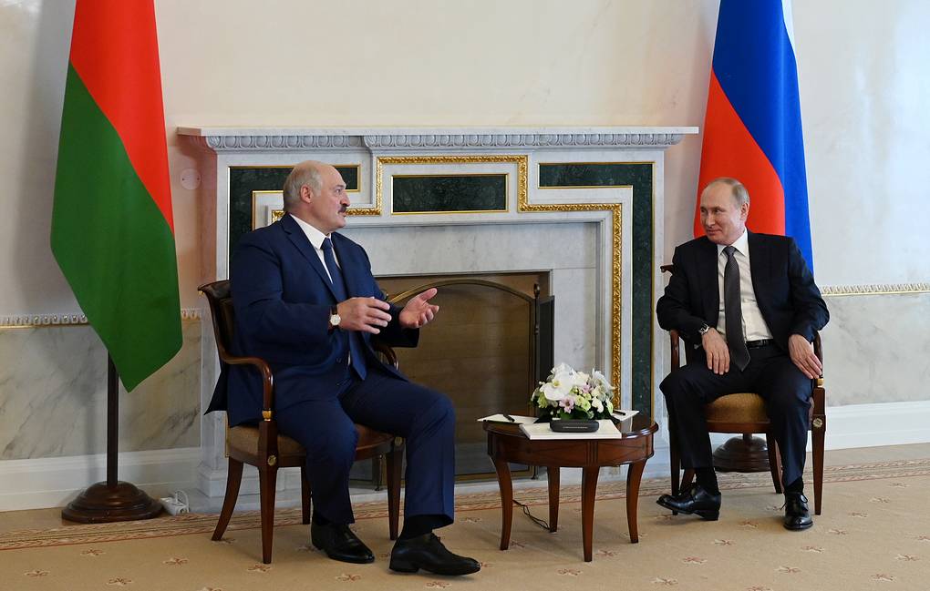 Путин и Лукашенко договорились вместе противодействовать западным санкциям