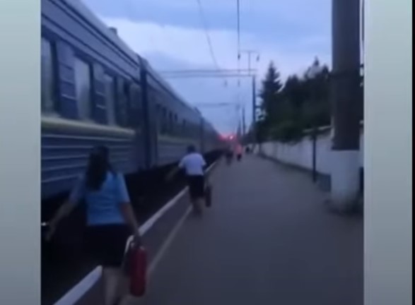 В вагоне поезда Одесса-Ковель произошел пожар (ВИДЕО)