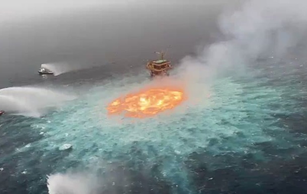 В Мексиканском заливе успешно потушили пожар из-за утечки на нефтепроводе (ФОТО, ВИДЕО)