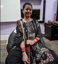 В Индии девушка застрелилась при попытке сделать селфи (ФОТО)