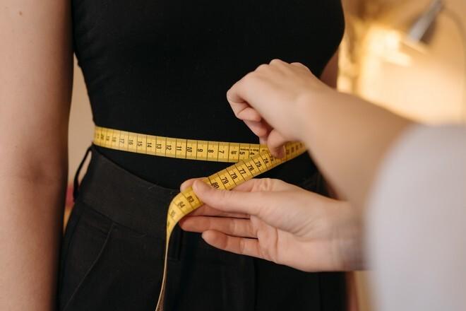 Названы привычки, помогающие похудеть