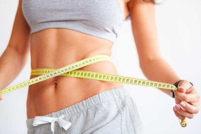 Диетолог рассказала, как похудеть летом без диет и ограничений