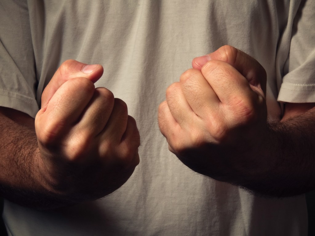 В Днепре до полусмерти избили двух отдыхающих (ВИДЕО) 