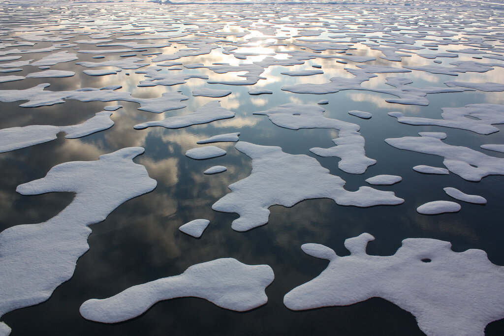 Ледяной покров Земли уменьшался последние 25 лет &#8212; ученые