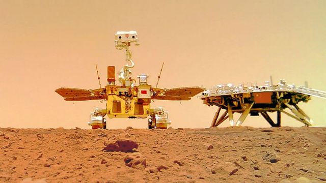 «Жутковато»: китайский марсоход прислал видео с «красной планеты» (ВИДЕО)