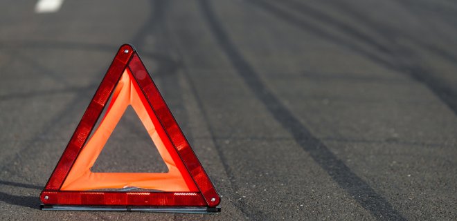 На трассе между Яремче и Микуличином Volkswagen Touareg сбил мотоциклиста