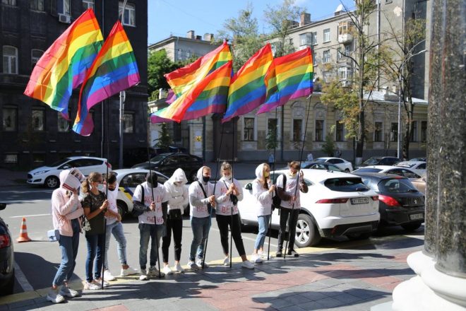 ЛГБТ во время вторжения России на Украину — Википедия