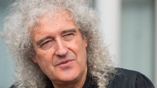 Мощное наводнение в Лондоне разрушило дом 74-летнего гитариста группы Queen (ФОТО)