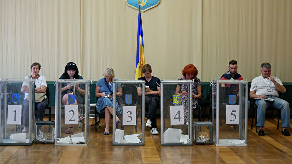 Веских оснований для досрочных выборов в Украине нет – эксперт