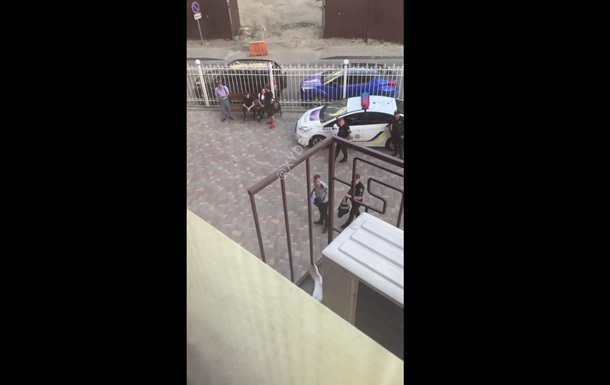 Трагедия в Одессе: ребенок выпал из окна 3 этажа