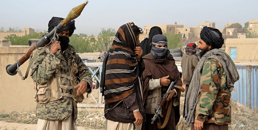 Талибы призвали госслужащих, включая женщин, вернуться к работе