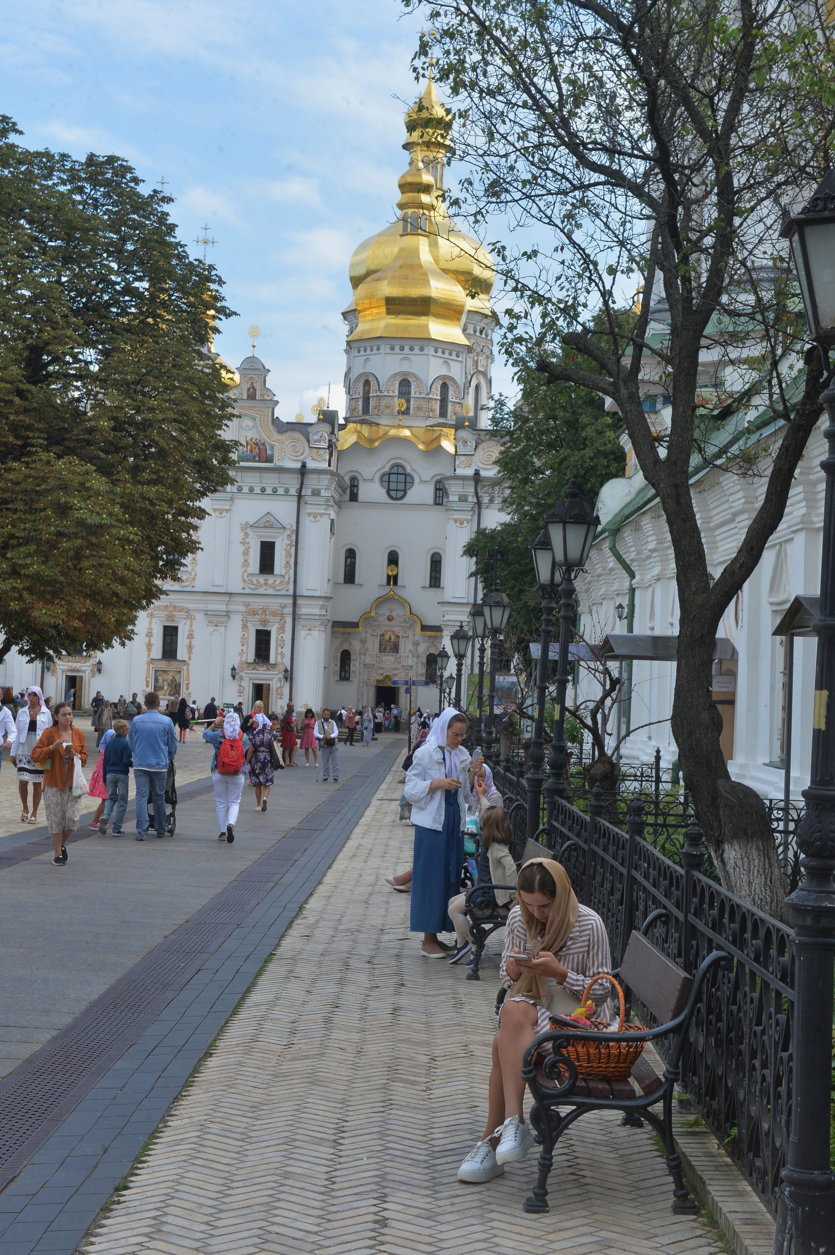 Украинцы празднуют Яблочный Спас