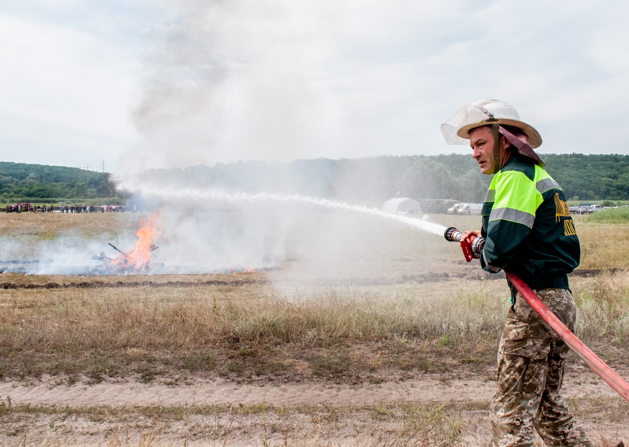 На Харьковщине учились тушить лесные пожары