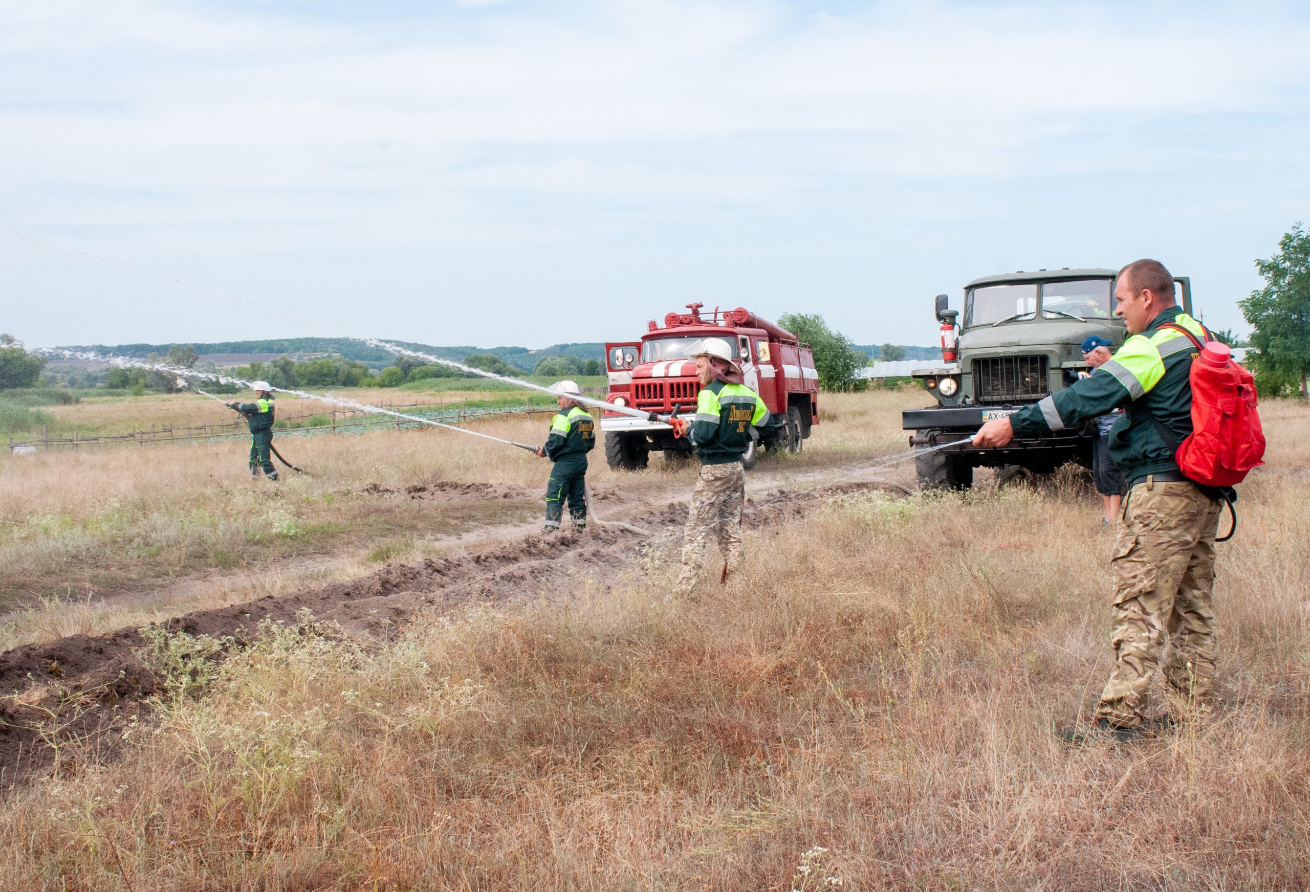 На Харьковщине учились тушить лесные пожары
