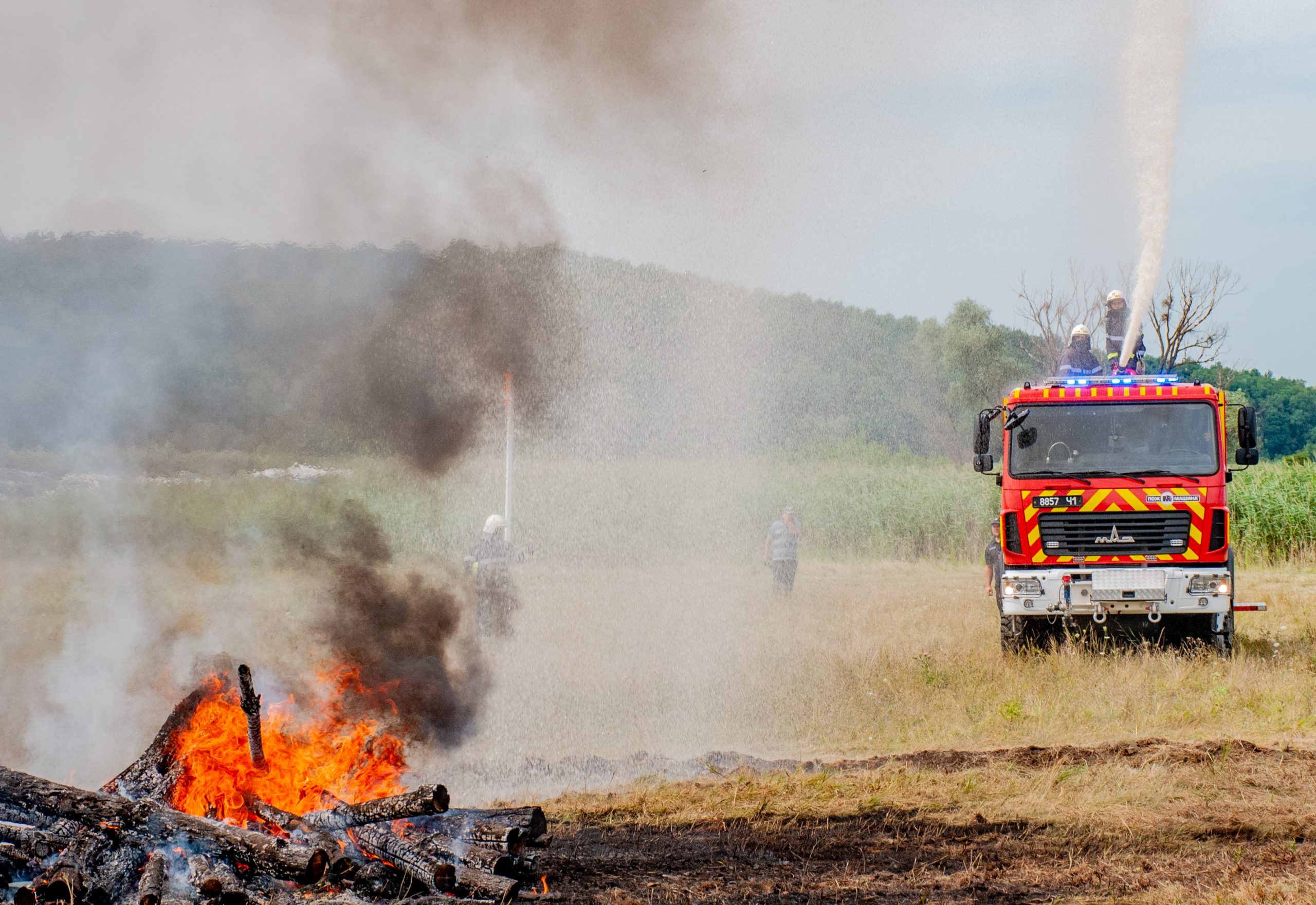 На Харьковщине учились тушить лесные пожары