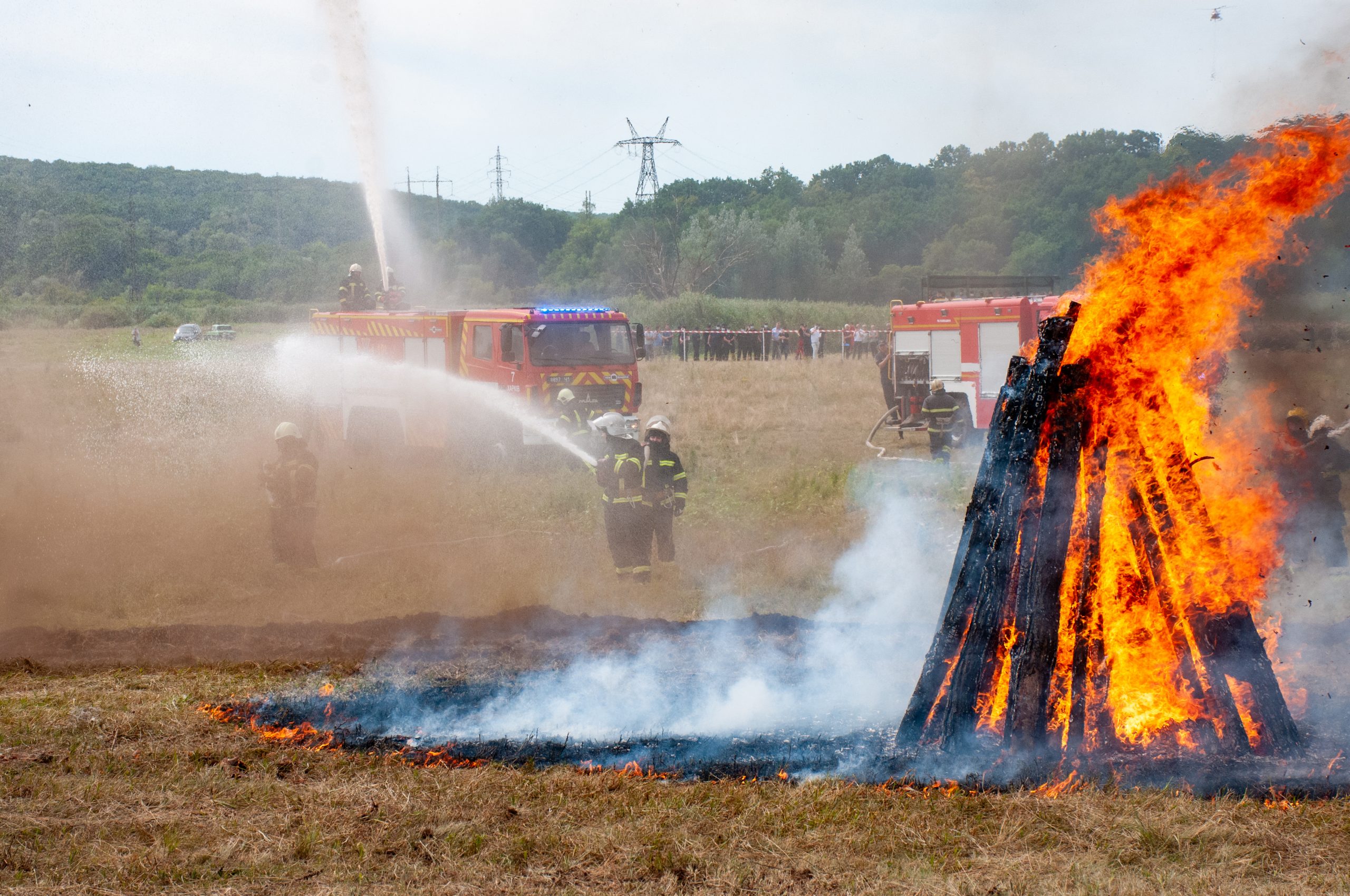 На Харьковщине учились тушить лесные пожары
