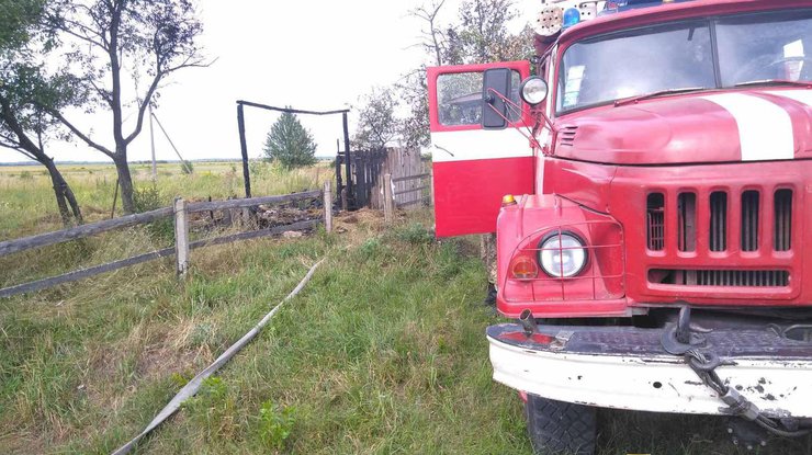  Под Житомиром на сеновале сгорел мальчик (ФОТО, ВИДЕО)