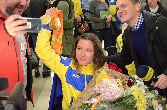 Наше первое «золото»: Украинка стала чемпионкой Паралимпиады-2020, поставив рекорд (ФОТО)