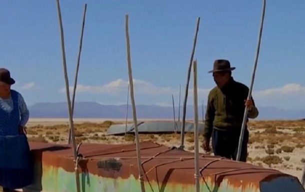 В Боливии высохло гигантское озеро (ФОТО, ВИДЕО)